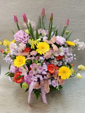 お誕生日アレンジメント｜「港屋花店」　（山形県西村山郡河北町の花キューピット加盟店 花屋）のブログ