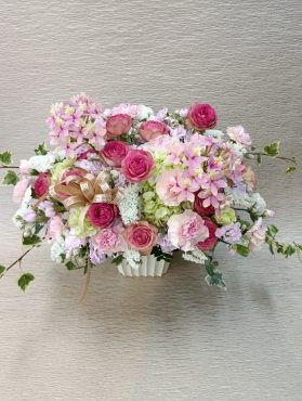 お誕生日アレンジメント｜「港屋花店」　（山形県西村山郡河北町の花キューピット加盟店 花屋）のブログ